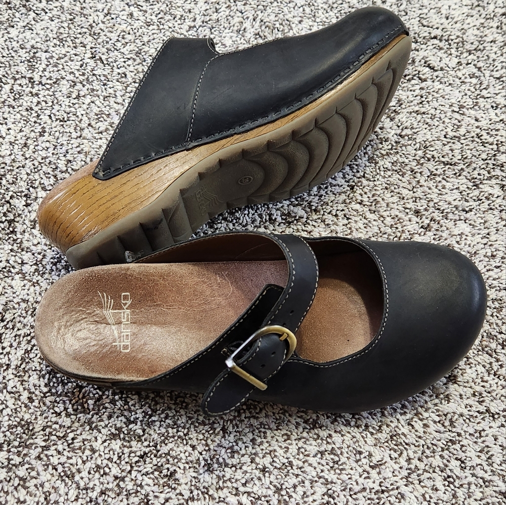 Black Danskos clog, size 39 - Picture 4 of 4